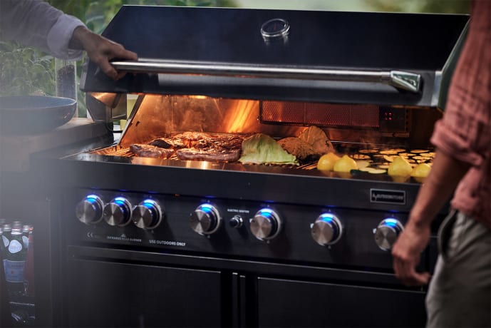 Black Collection - Freistehender Gasgrill mit 6 Brennern und Infrarotbrenner - Inkl. Zubehörpaket - Bild 7